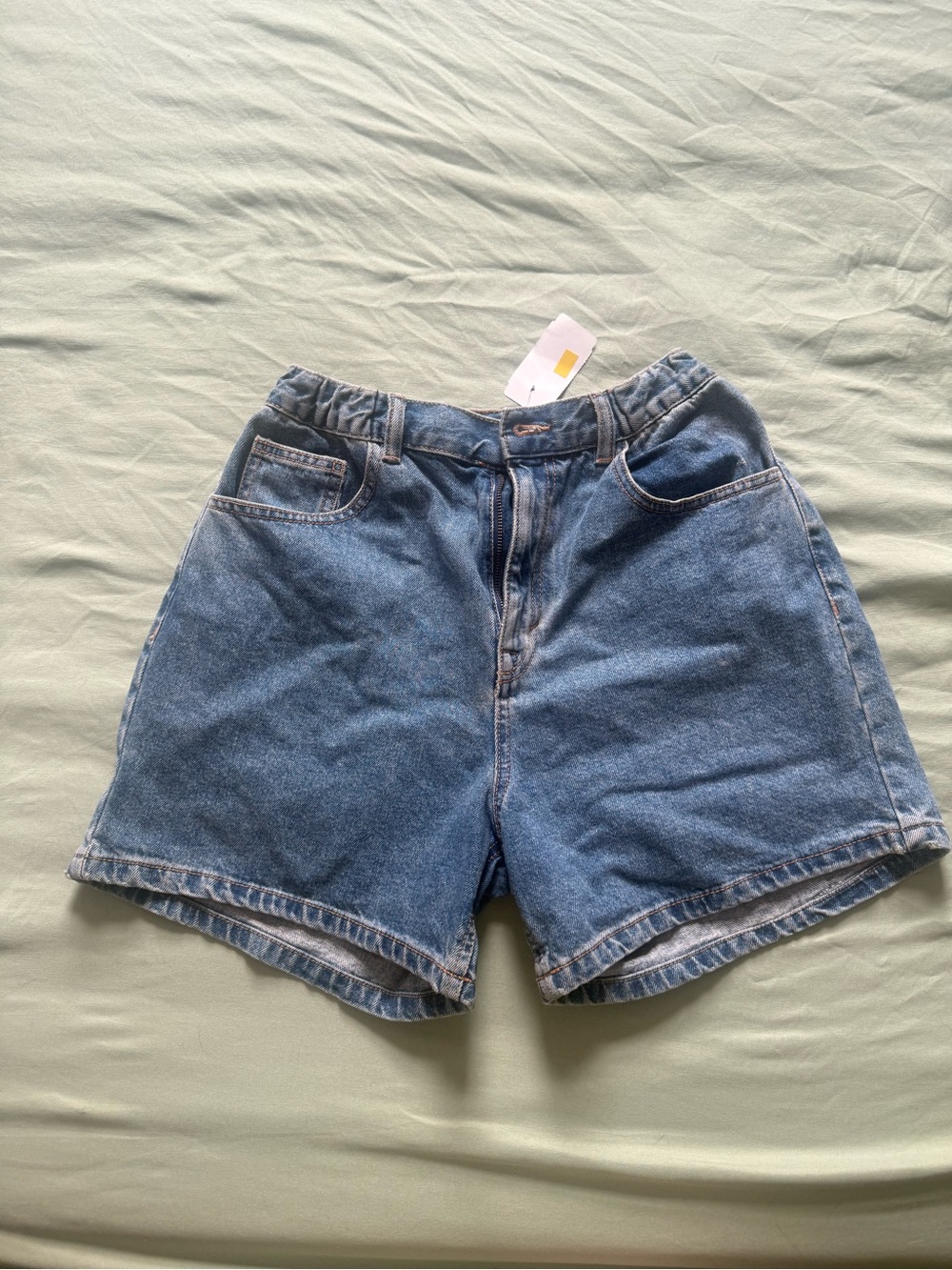 Pull&Bear High-Waist Relaxed Denim Shorts in Medium Blue